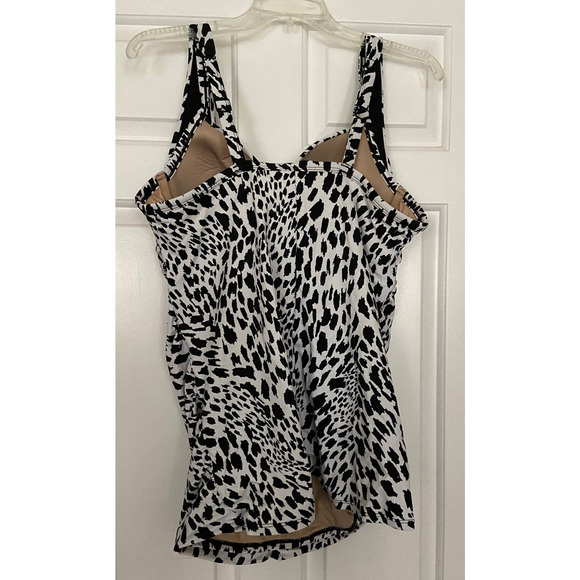 NWT‎ Women's Lane Bryant Size 42C Bathing Suit Top - Picture 3 of 10